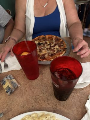 Biggie's Restaurant by null