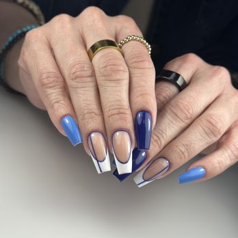 Del valle nails spa - Nail Salons Near Me - Aubrey, Texas
