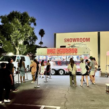 Don Churros Gomez - Outside - Desserts Near Me - Santa Ana , California