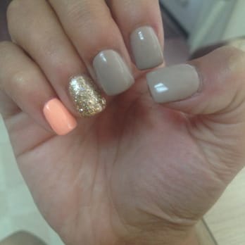 Tip N Toe Salon - BeBe is so great- went in today and told her to do anything she wants and came up with this. Love them - Nail Salons Near Me - Hollister, California