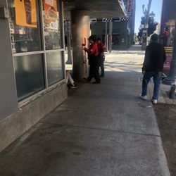 7-Eleven - 7-Eleven (r side of the building)