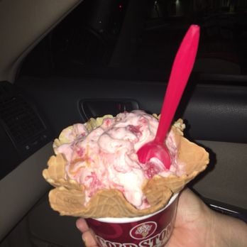 Cold Stone Creamery - Ice Cream & Frozen Yogurt Near Me - Fontana, California Cold Stone Creamery - Ice Cream & Frozen Yogurt Near Me - Fontana, California
