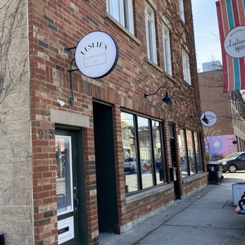 Leslie’s Sandwich Room - Storefront | February 2024 - Sandwiches Near Me - Toronto, Ontario Leslie’s Sandwich Room - Storefront | February 2024 - Sandwiches Near Me - Toronto, Ontario