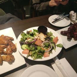 Wings and house salad