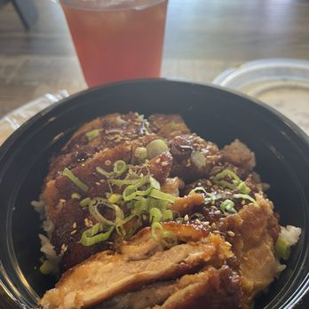 Ai Pono Cafe - Chicken teriyaki and guava lemonade, I could eat this everyday and be super happy - Asian Fusion Near Me - Costa Mesa, California Ai Pono Cafe - Chicken teriyaki and guava lemonade, I could eat this everyday and be super happy - Asian Fusion Near Me - Costa Mesa, California