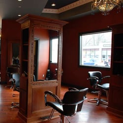 Moderno Salon & Spa