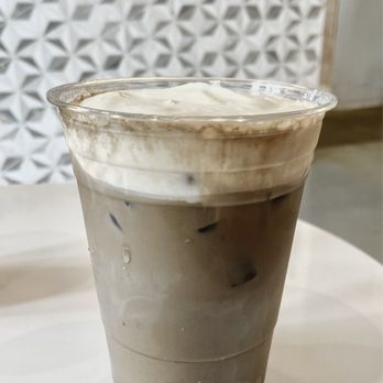 Caffe In Coffee Co - Hojicha Latte w/ Cream Top - Coffee & Tea Near Me - Anaheim, California Caffe In Coffee Co - Hojicha Latte w/ Cream Top - Coffee & Tea Near Me - Anaheim, California