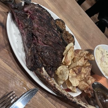 Echo & Rig - 40 oz. tomahawk steak - Steakhouses Near Me - Sacramento, California