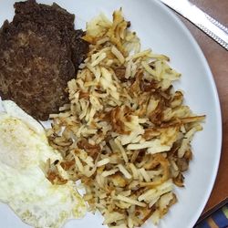 Fall River Market - Sausage patties, over medium eggs and hashbrowns cooked to perfection.