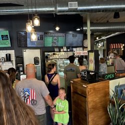 Old Town Bagels - Crowded place!