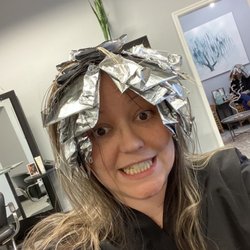 Willow Aveda Salon - Mini high lights