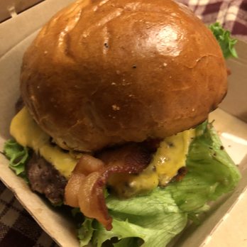 Tony Beef - single  with American, lettuce and bacon - Burgers Near Me - Galloway, New Jersey