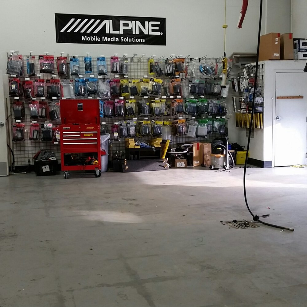 Best Buy Cape Cod - Install bay - Electronics Near Me - Hyannis, Massachusetts