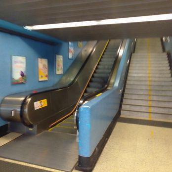 港鐵九龍塘站 - Escalators - Train Stations Near Me - Hong Kong, HK