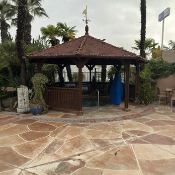 Adelaide Inn - Jacuzzi - Hotels Near Me - Paso Robles, California