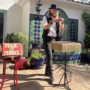 Magic of Murdock - Magic of Murdock outside show - Magicians Near Me