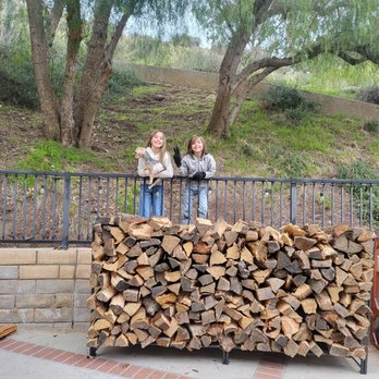 JC Firewood - 1/2 cord + complimentary eucalyptus - Firewood Near Me JC Firewood - 1/2 cord + complimentary eucalyptus - Firewood Near Me