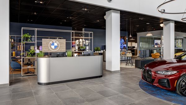 BMW OF TIGARD - Updated August 2025 - 68 Photos & 331 Reviews - 10035 ...