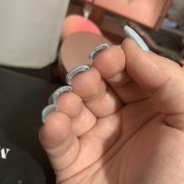Didn't paint the ends on my nails. Didn't paint the ends on my nails.
