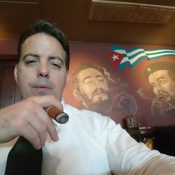 La Casa del Habano - ..having an El Ray Del Mundo Benelux regional...