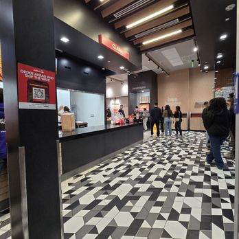 Jollibee - Chicken Shop Near Me - Ontario, California
