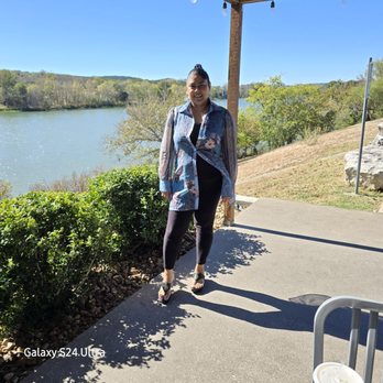 Billy Gene's Restaurant - New American Near Me - Kerrville, Texas
