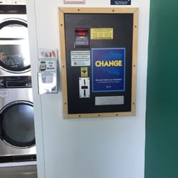 Snap Laundromat Lutwyche - Change machine if you have notes