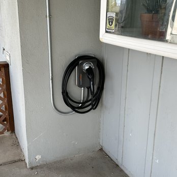 Future Energy Savers - EV Charger - Solar Installation Near Me - Elk Grove, California
