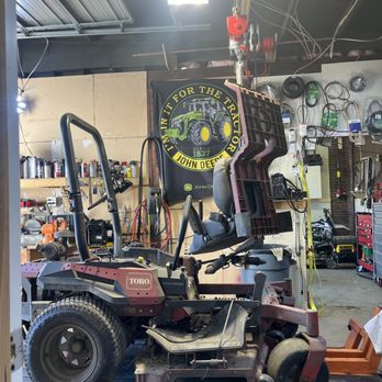 Rick’s garage Louisa - small engine repair - Farm Equipment Repair Near Me - Bumpass, Virginia Rick’s garage Louisa - small engine repair - Farm Equipment Repair Near Me - Bumpass, Virginia