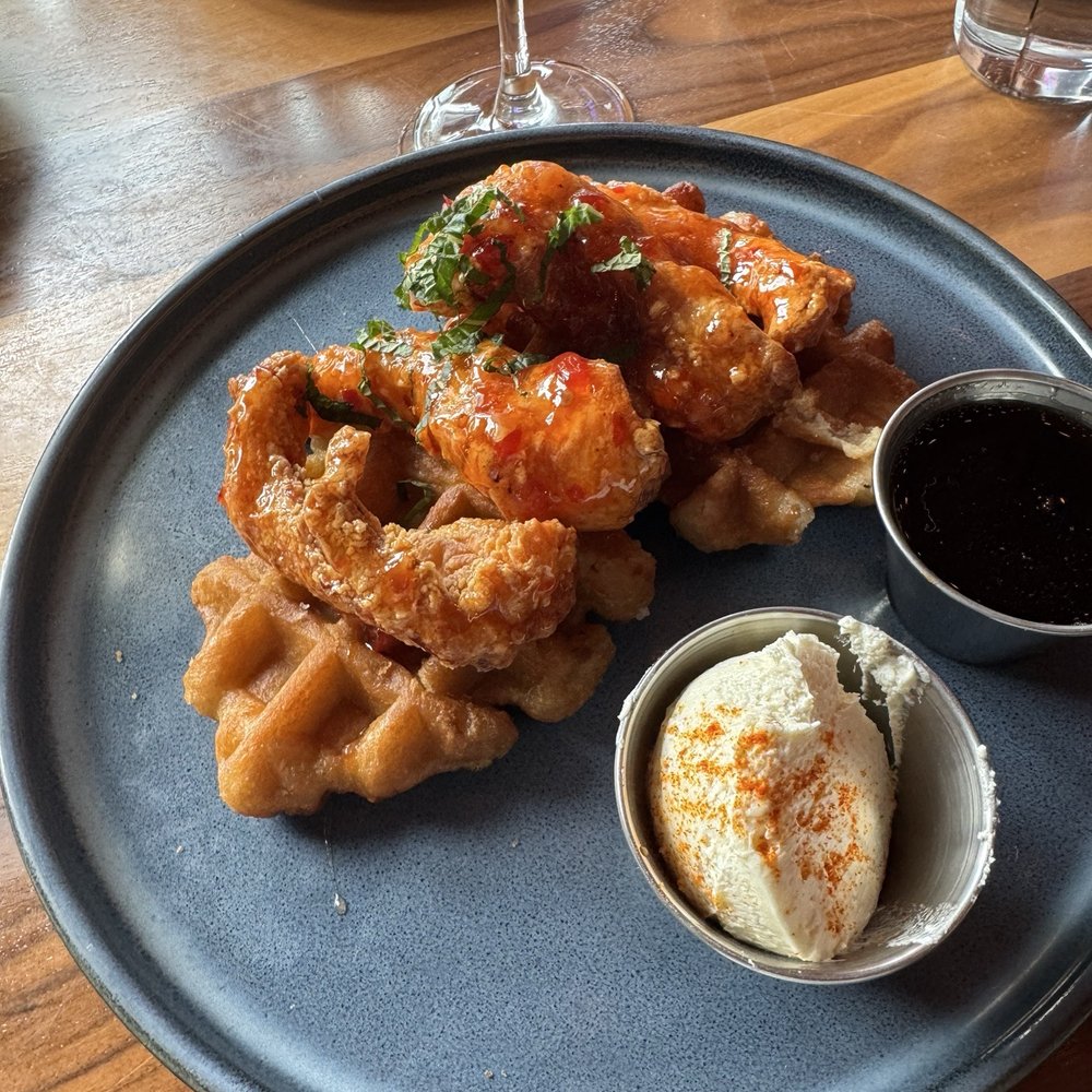 Bandit - Chicken & waffles - American Near Me - Chicago, Illinois Bandit - Chicken & waffles - American Near Me - Chicago, Illinois