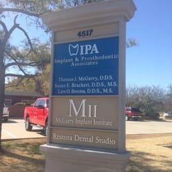 Implant and Prosthodontic Associates