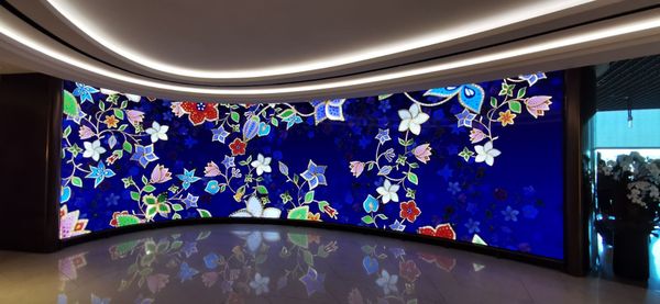 SilverKris Lounge - Terminal 3 by null