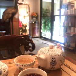 Asian Lotus Retreat - Spa music, water fountain , and tea... , can't relax more