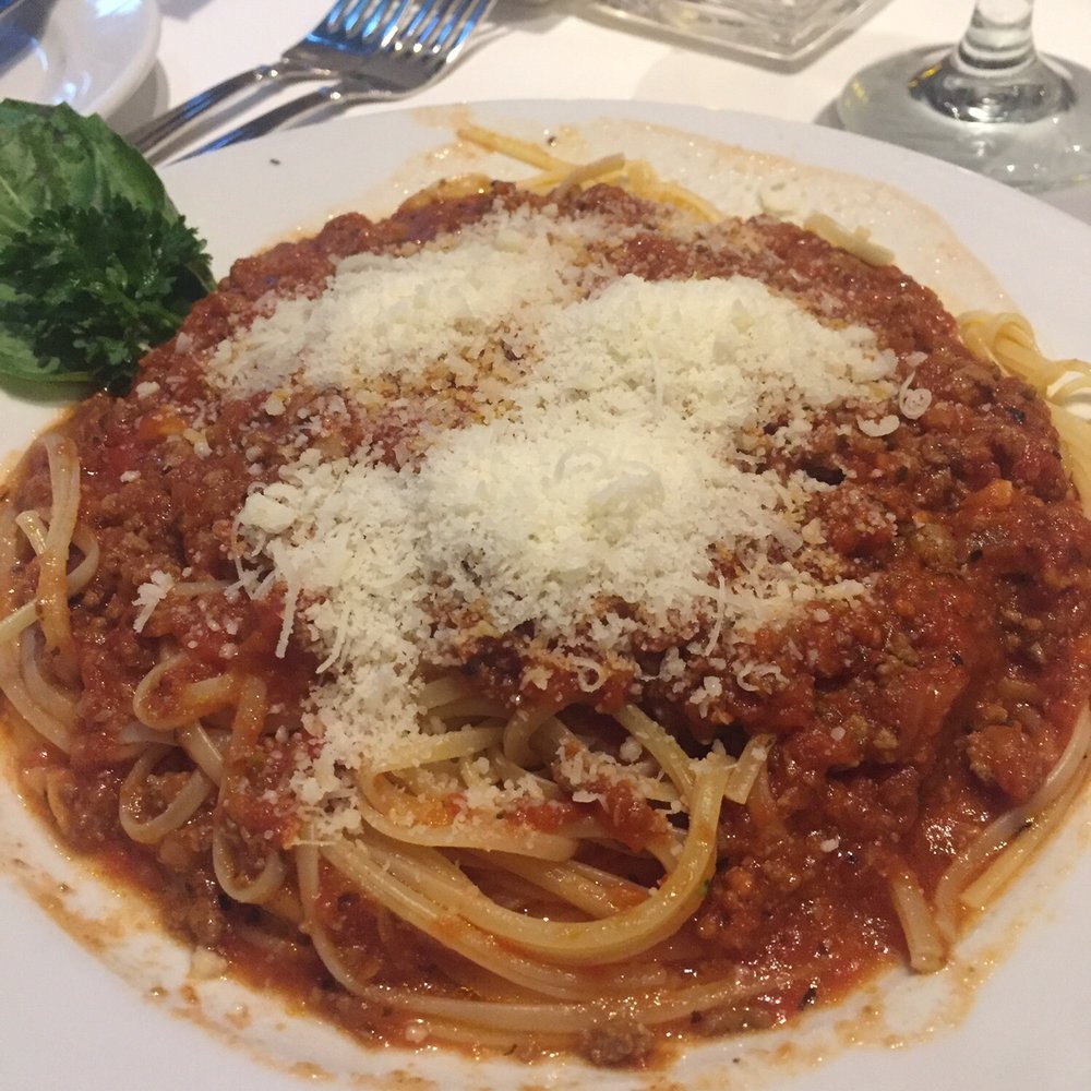 Assaggio Bistro - Meat sauce linguine - Italian Near Me - Honolulu, Hawaii Assaggio Bistro - Meat sauce linguine - Italian Near Me - Honolulu, Hawaii
