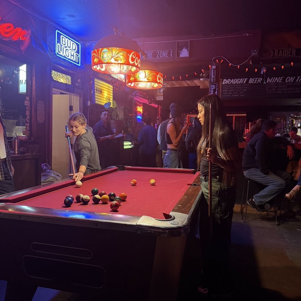 Knucklehead - Dive Bars Near Me - Los Angeles, California