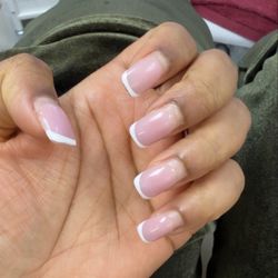 Salon La Mode - My nails during my pedicure