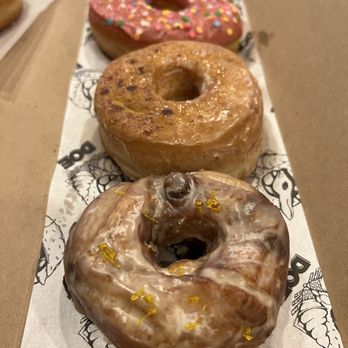 Doe Donuts - Donuts Near Me - Portland, Oregon