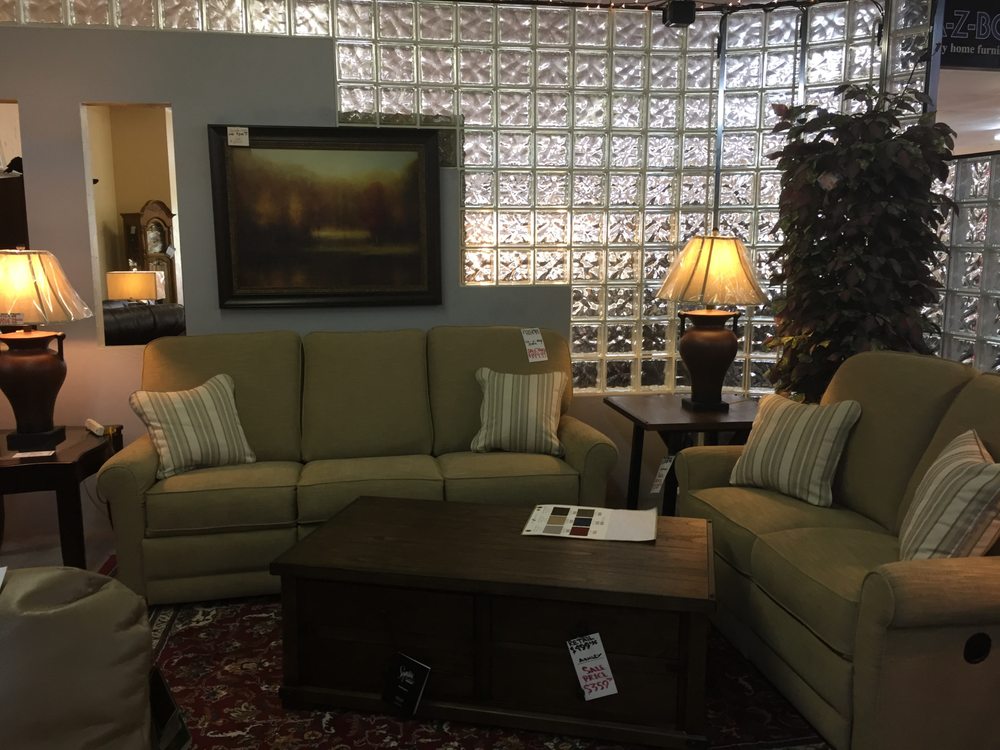 Furniture Showplace Logo