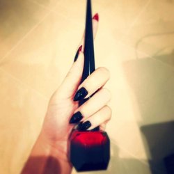 Nail and spa, SNS dipping powder , eyelash extention.