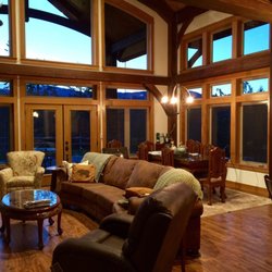 Selkirk Timberwrights - Living and dining room
