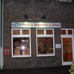 Pizzeria Derya Yilmaz Taylan - ...sogar einen Kaugummiautomaten gibt es hier !!