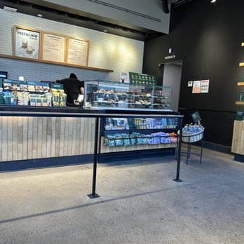 Starbucks - Coffee & Tea Near Me - Brooklyn, New York Starbucks - Coffee & Tea Near Me - Brooklyn, New York