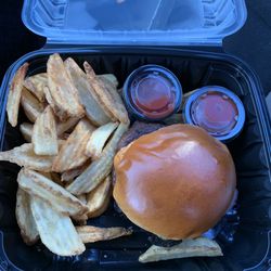 TJ Muskies - Grilled portobello mushroom sandwich with fries