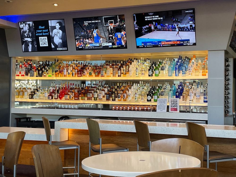 Studio Movie Grill - Simi Valley
