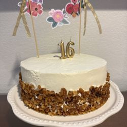 Sweethome Bakeshop - I loved the simple cream cheese frosting and nuts on the side of the cake. Perfect for my own candles and take topper.