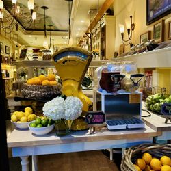Le Petit Café - Fresh sangria