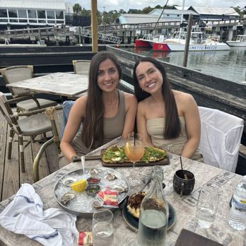 Tavern & Table - New American Near Me - Mt. Pleasant, South Carolina