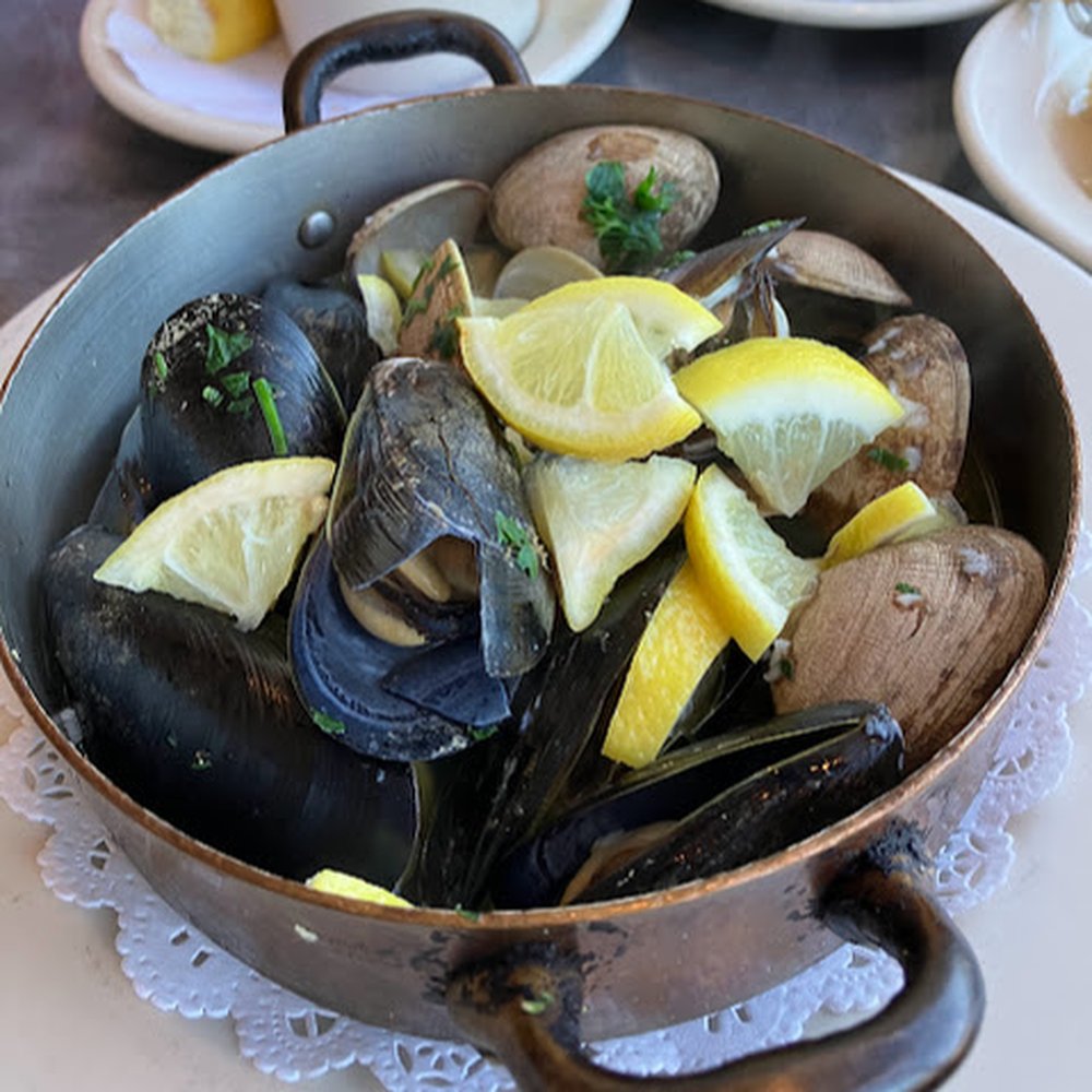 Chinook's - Seafood Near Me - Seattle, Washington Chinook's - Seafood Near Me - Seattle, Washington