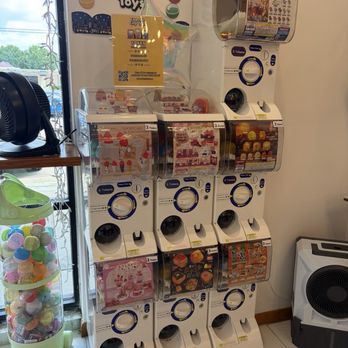 HAPI Elite Week: Boba & Broth - Gachapon! - Yelp Events Near Me - Sugar Land, Texas