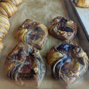 Häsi Bread - Coffee & Tea Near Me - Los Angeles, California